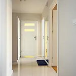 Comfy 3-room - Centre - Free Parking For 2 Cars & Balcony And Lift アパート ヴロツワフ
