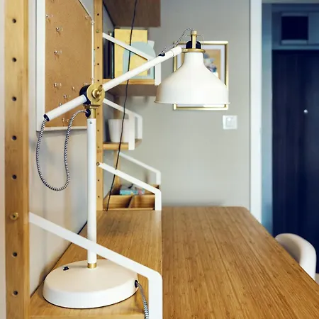 شقة Comfy 3-room - Centre - Free Parking For 2 Cars & Balcony فروتسواف