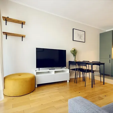 3-Room Apartment Wrocław Centre near Market Square Free Parking *