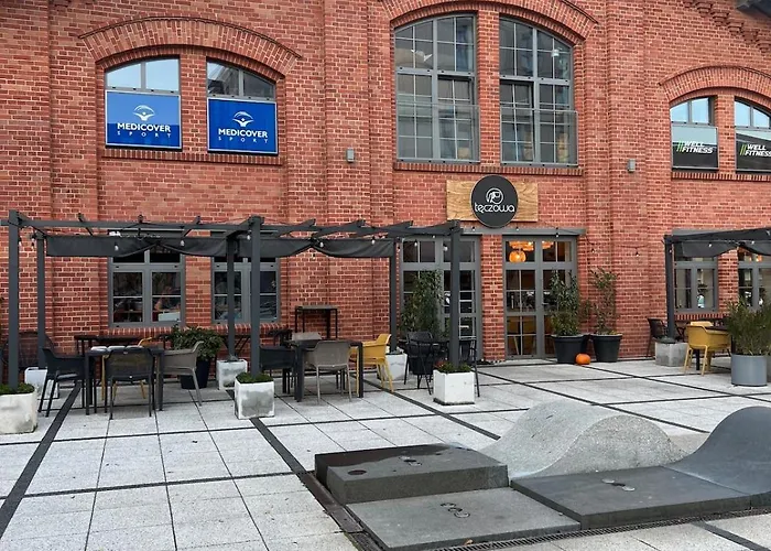 3-room Centre Near Market Square Free Parking Vratislav